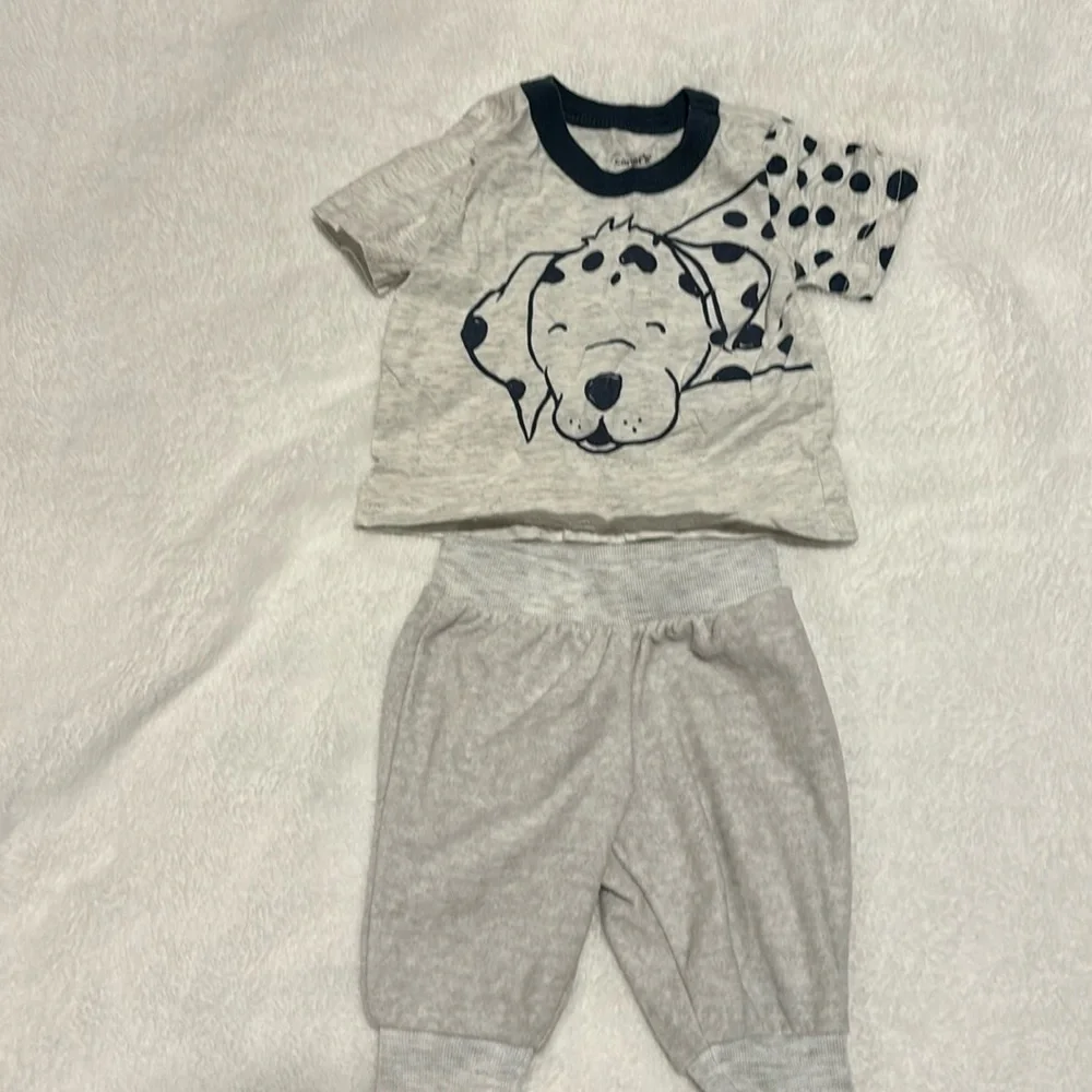 Newborn Carters baby dog shirt and pants set outfit. Gray with navy dog.